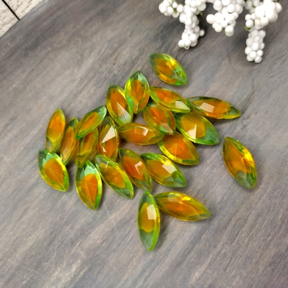 Jewelry Making Peridot Navettes 20 Jewels Per Set - Picture 4 of 5